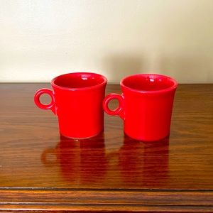 Set of 2 Fiesta coffee mugs(Shamrock green/Red)